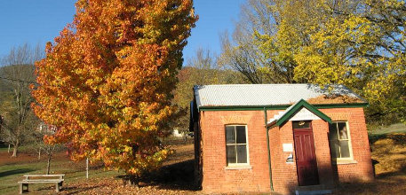 Wandiligong information